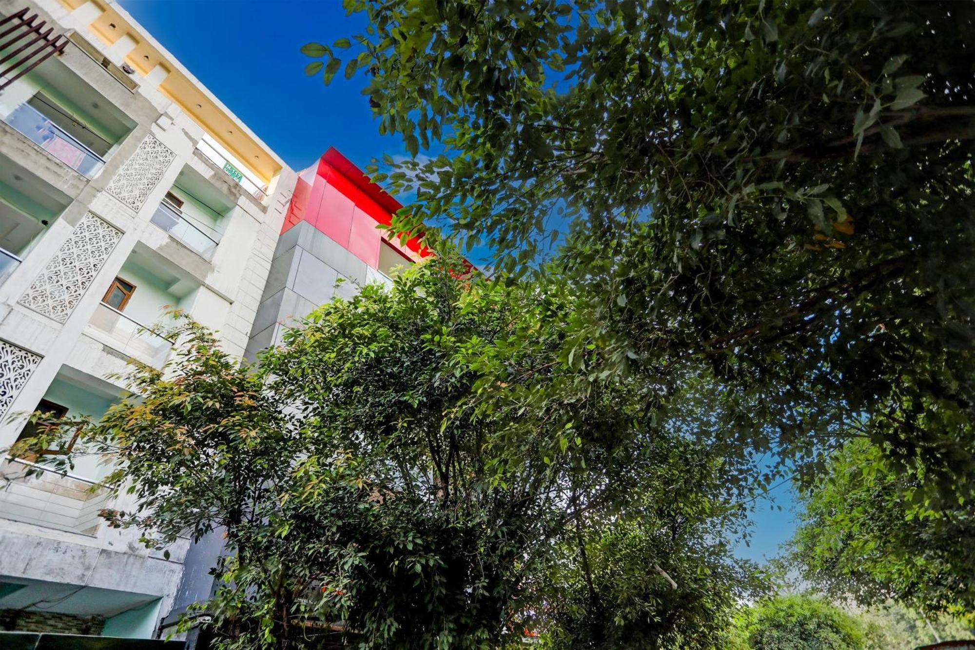 Super Umen Hotel Nearest Sector 66 Νόιντα Εξωτερικό φωτογραφία